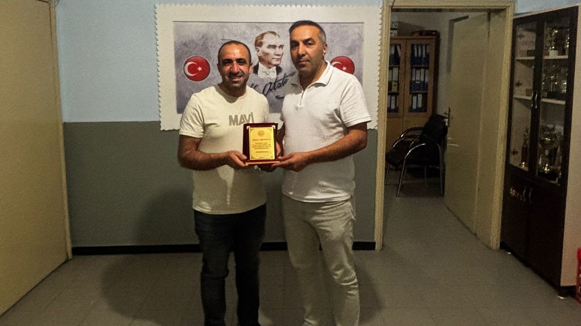 Müdür Yardımcımız Veli Polat’a Veda Yemeği